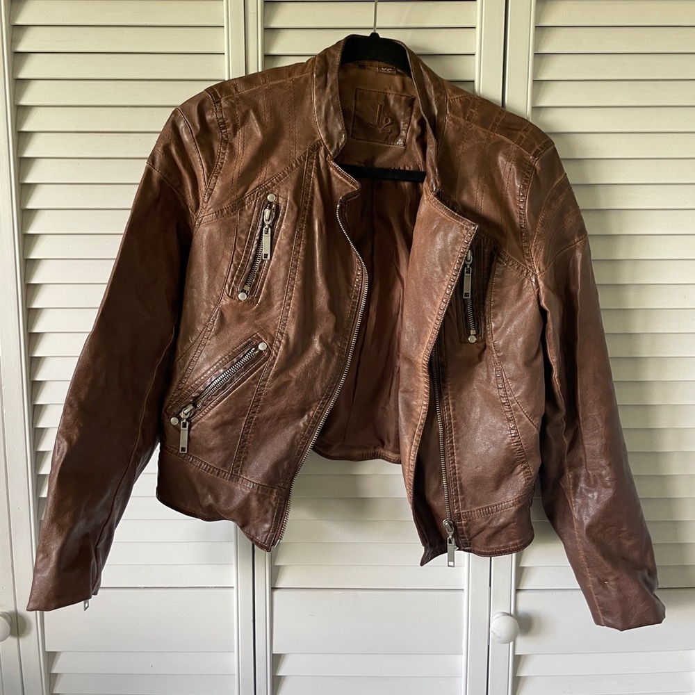 Cropped brown leather moto jacket